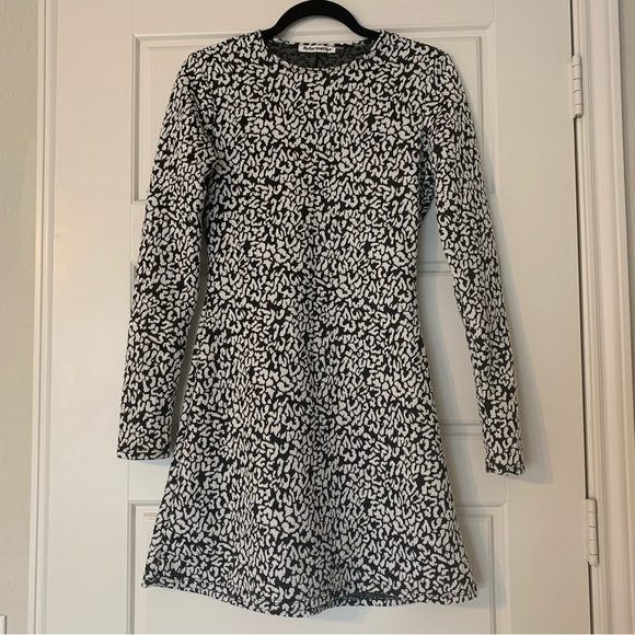 Reformation Kenmare knit dress in Lechat - Picture 3 of 6